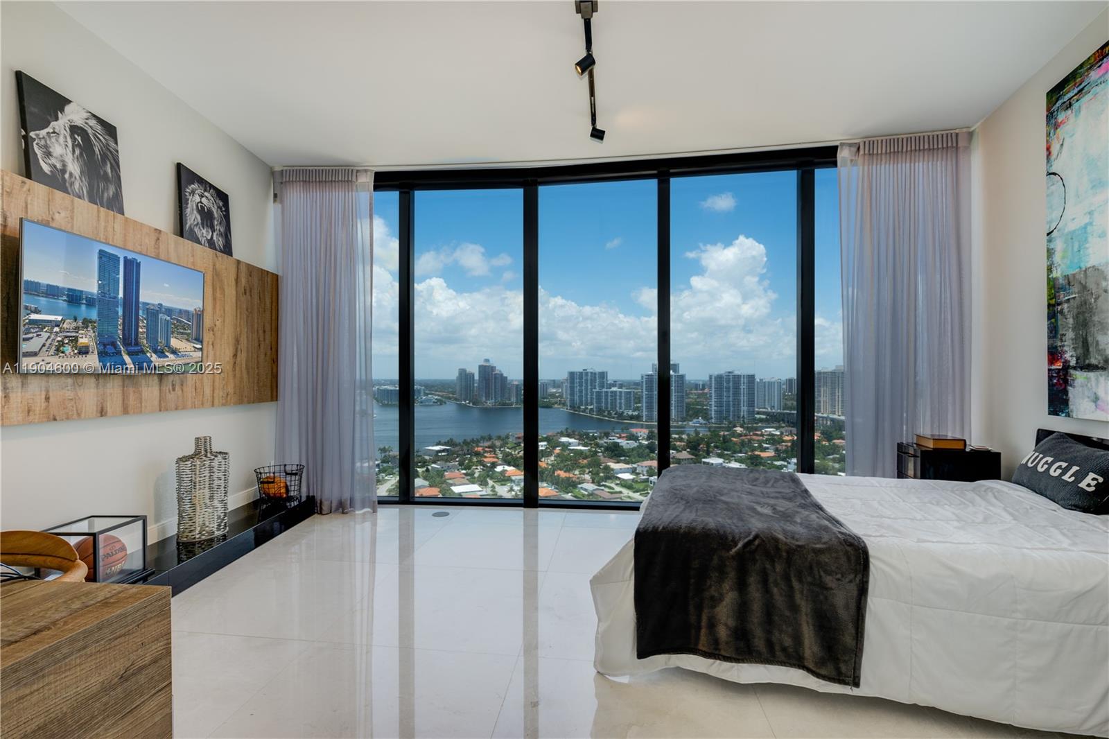 18555 Collins Ave #2403, Sunny Isles Beach FL 33160