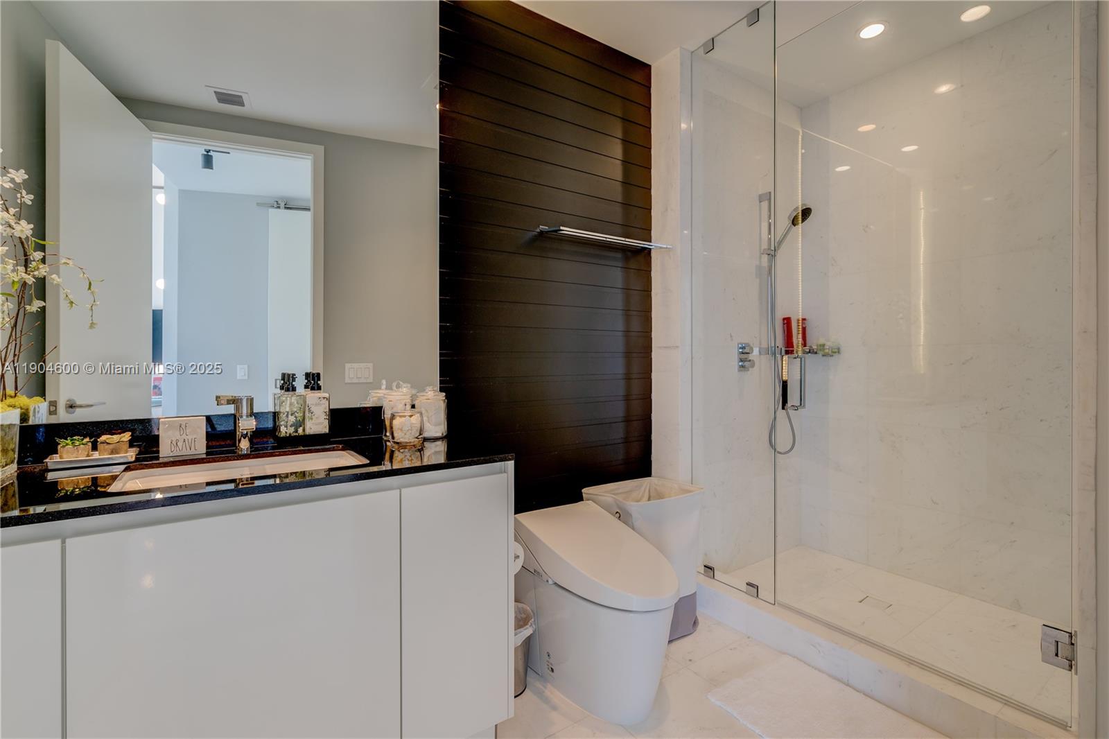 18555 Collins Ave #2403, Sunny Isles Beach FL 33160