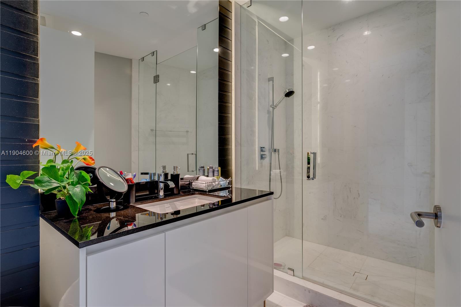18555 Collins Ave #2403, Sunny Isles Beach FL 33160