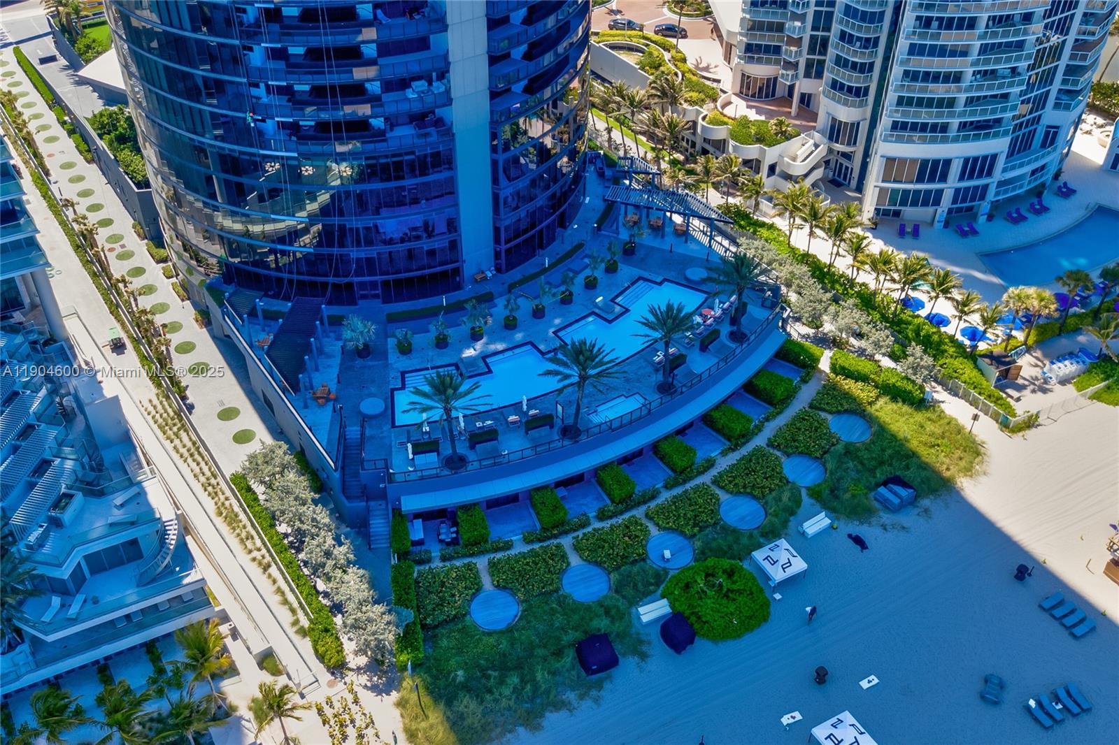 18555 Collins Ave #2403, Sunny Isles Beach FL 33160