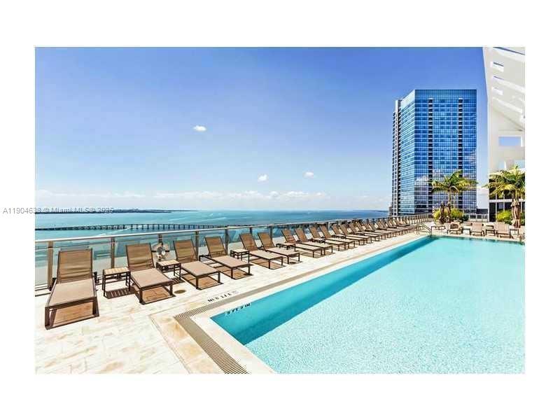 1300 Brickell Bay Dr #2300, Miami FL 33131