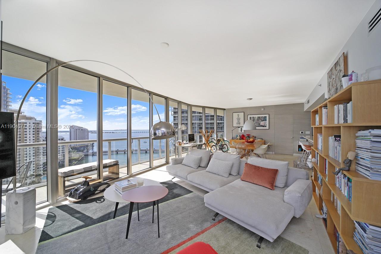465 Brickell Ave #2001, Miami FL 33131