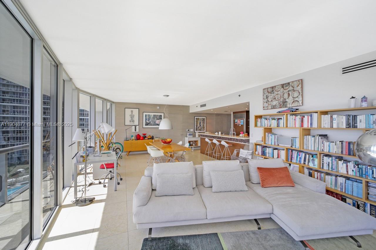 465 Brickell Ave #2001, Miami FL 33131