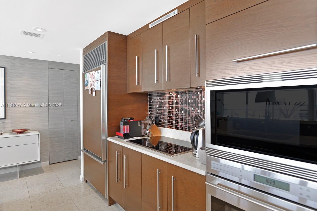465 Brickell Ave #2001, Miami FL 33131