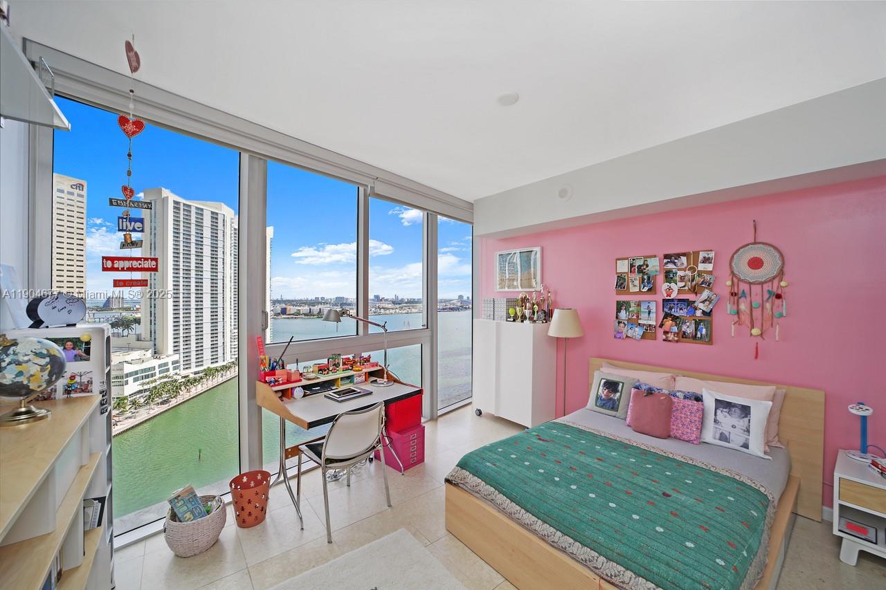 465 Brickell Ave #2001, Miami FL 33131