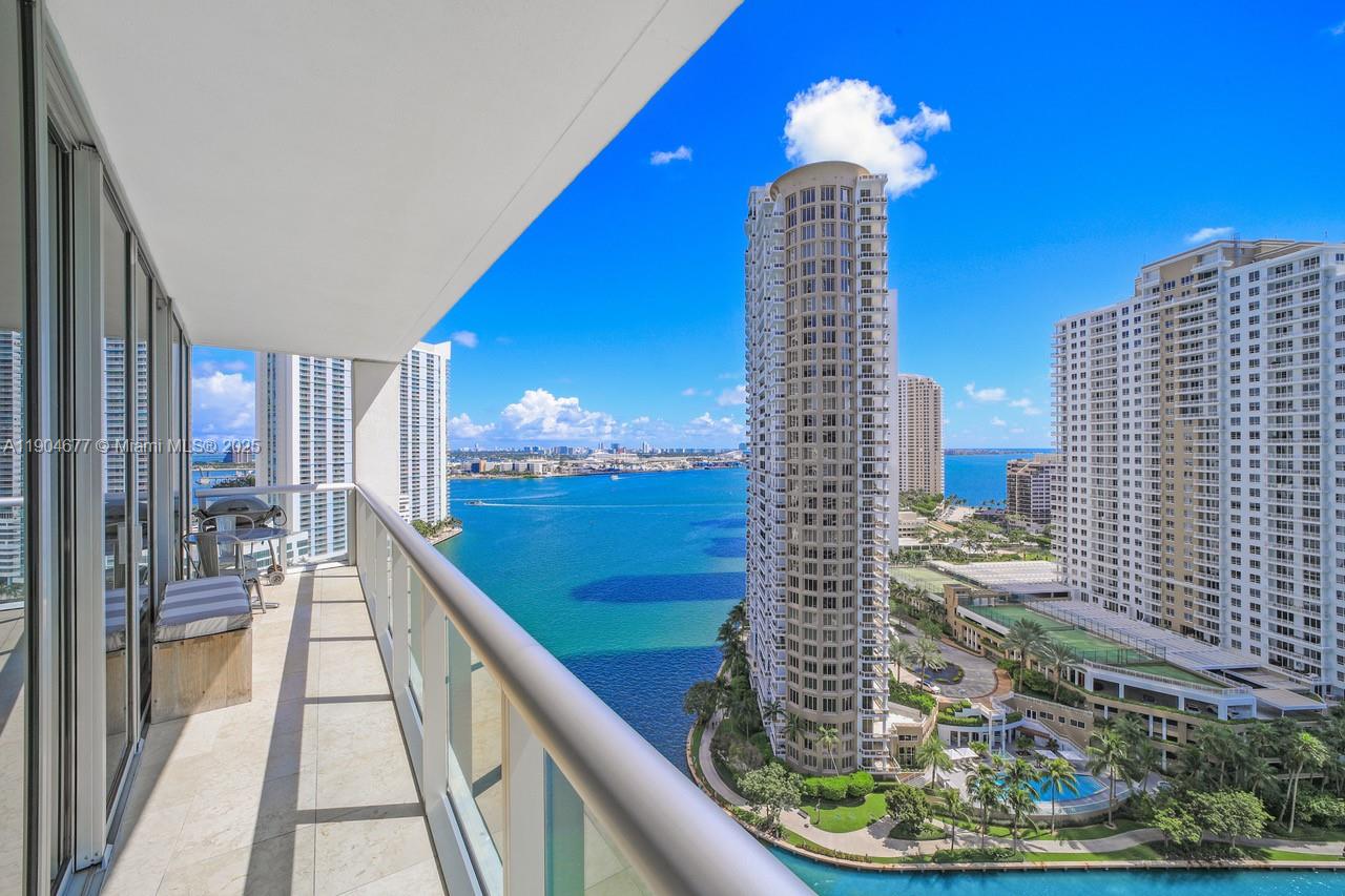 465 Brickell Ave #2001, Miami FL 33131