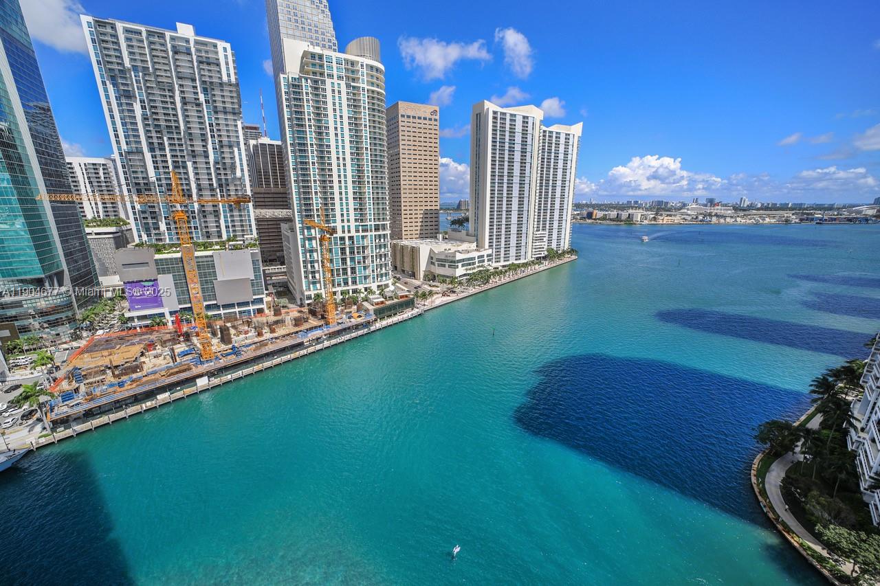 465 Brickell Ave #2001, Miami FL 33131