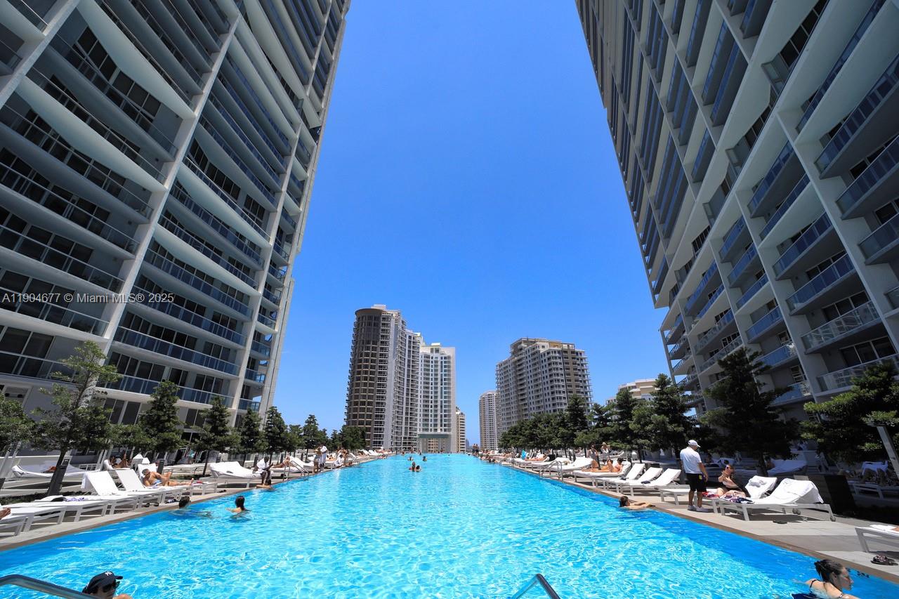 465 Brickell Ave #2001, Miami FL 33131