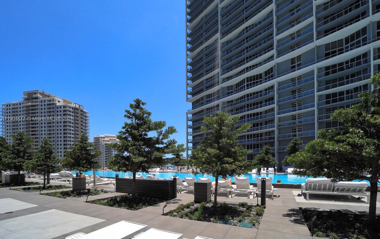 465 Brickell Ave #2001, Miami FL 33131