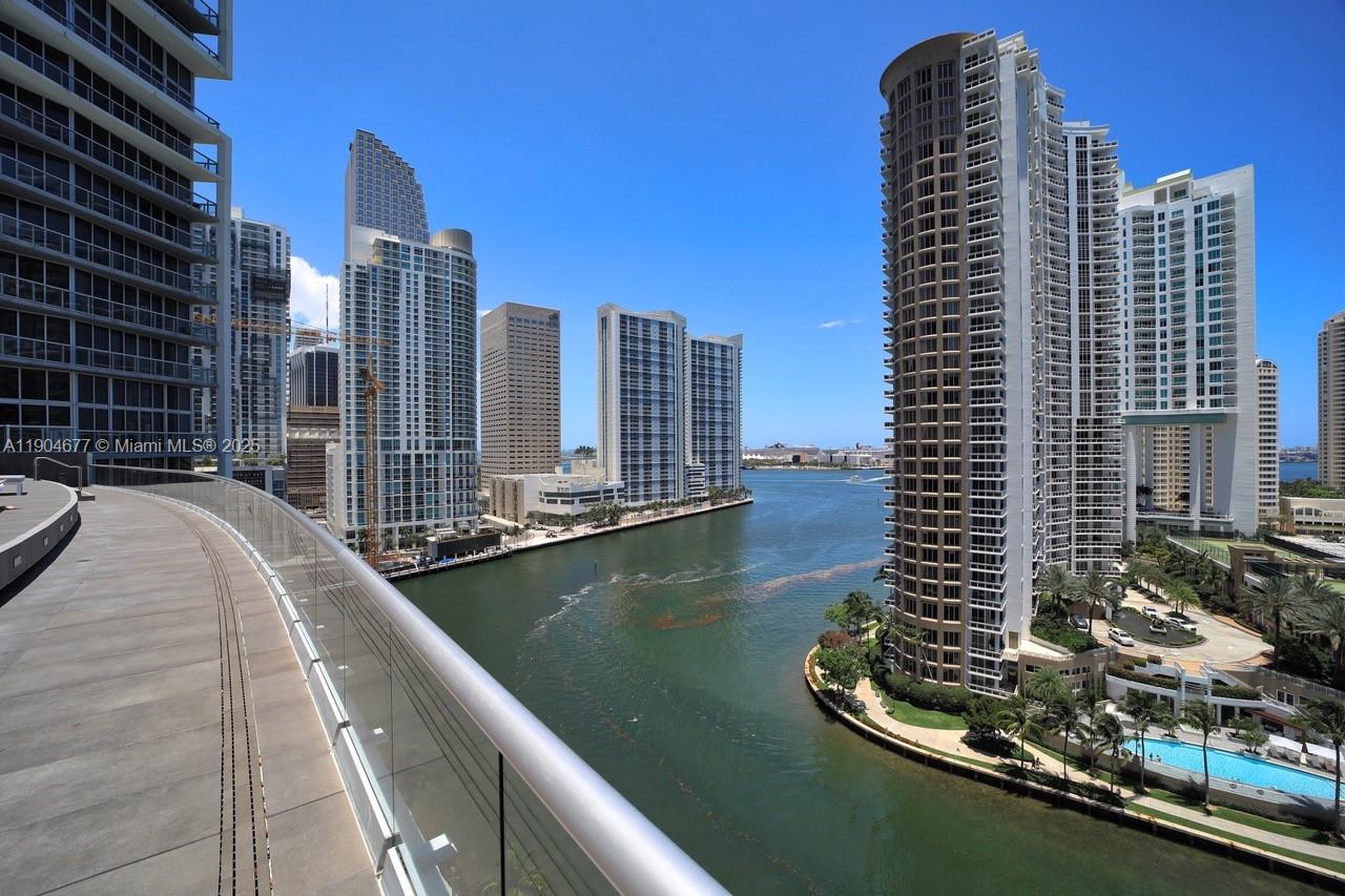 465 Brickell Ave #2001, Miami FL 33131