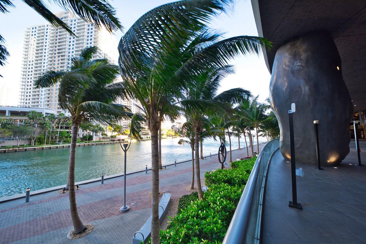 465 Brickell Ave #2001, Miami FL 33131