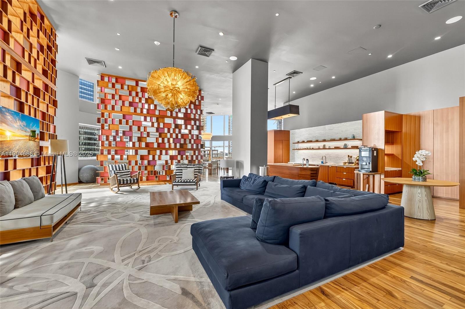1300 Brickell Bay Dr #2403, Miami FL 33131