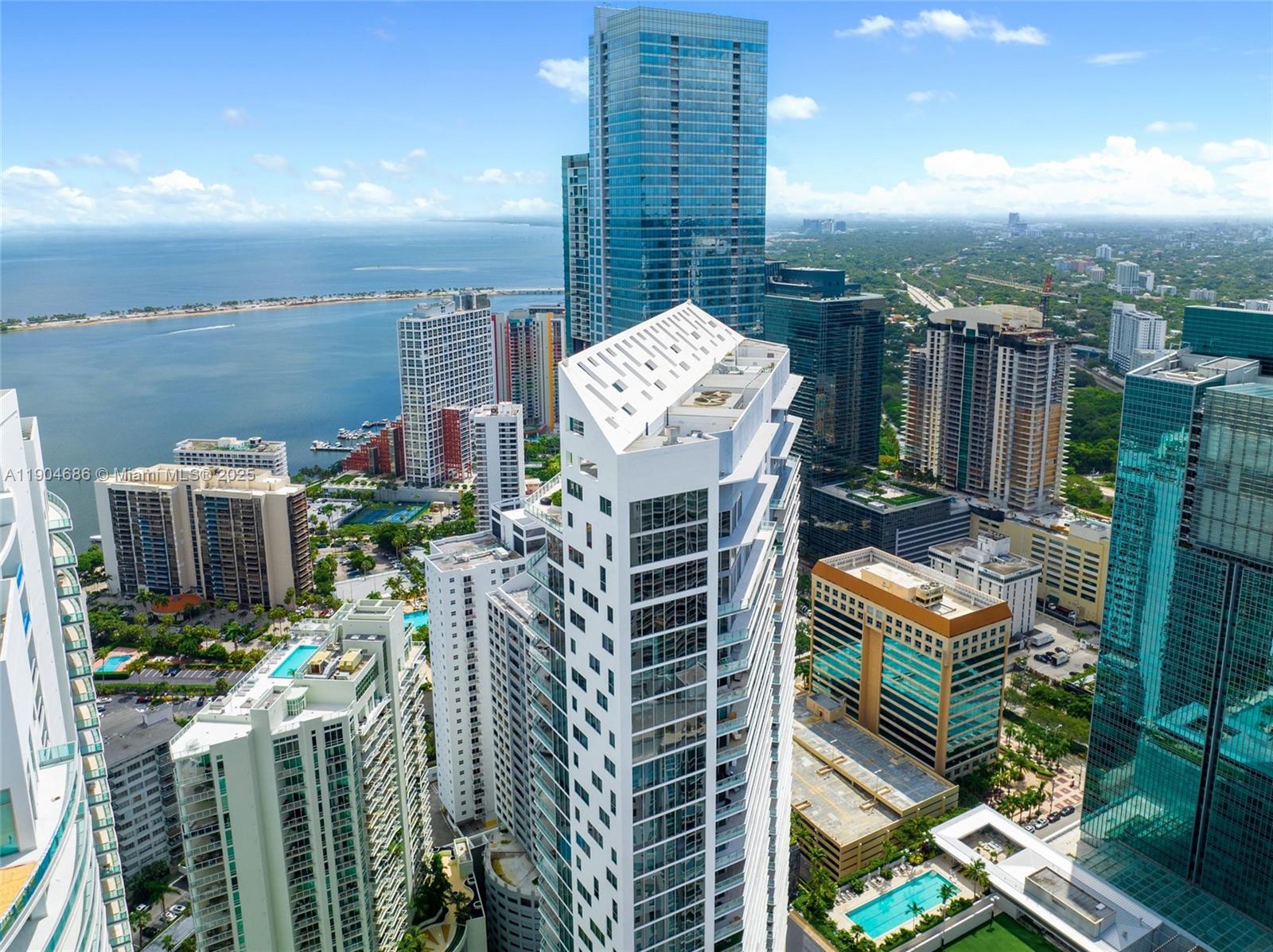 1300 Brickell Bay Dr #2403, Miami FL 33131