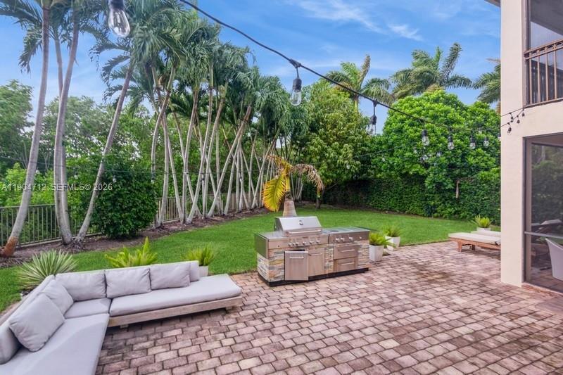 18704 SW 76th Ct, Cutler Bay FL 33157