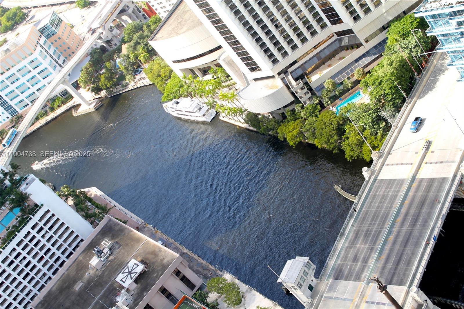 Miami FL 33131 - A11904738