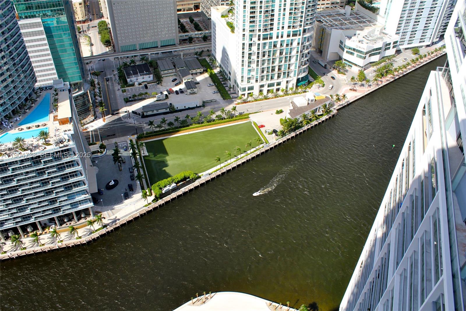 Miami FL 33131 - A11904738