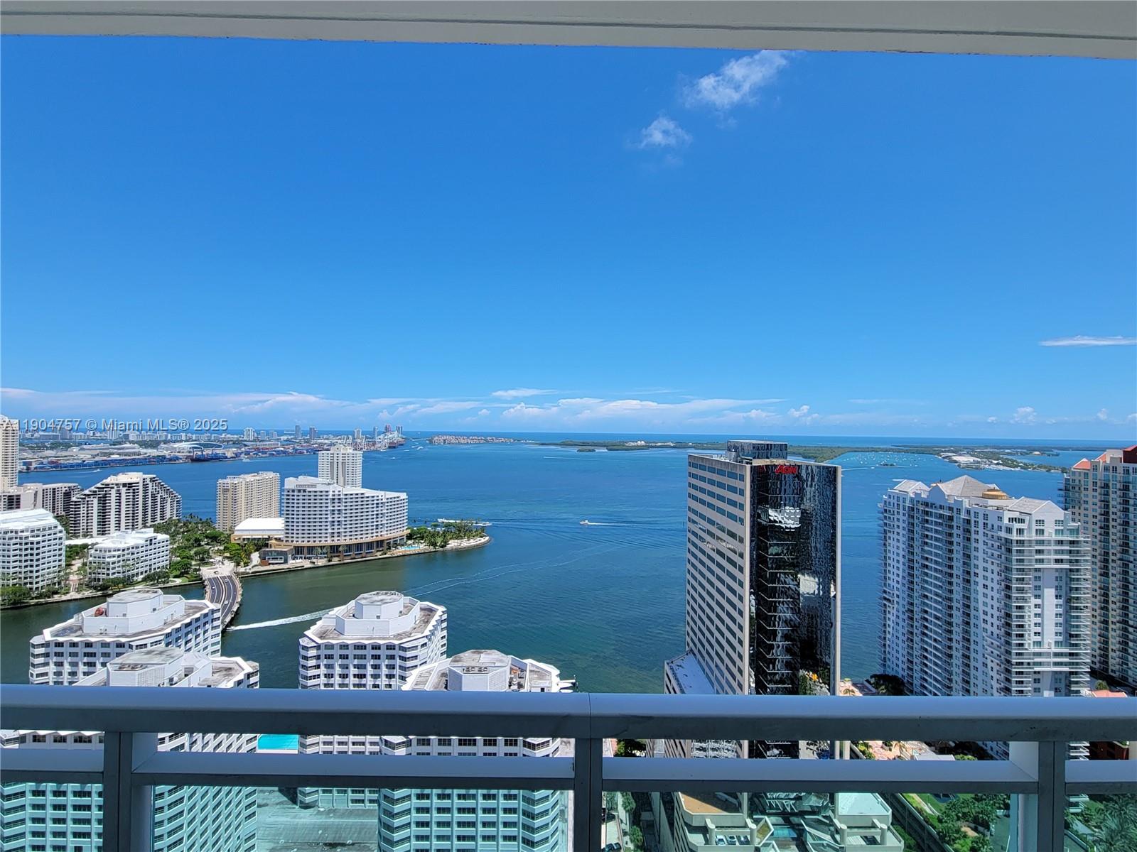 951 Brickell Ave #3908, Miami FL 33131