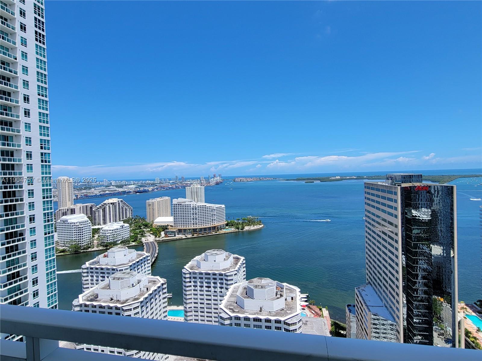 951 Brickell Ave #3908, Miami FL 33131