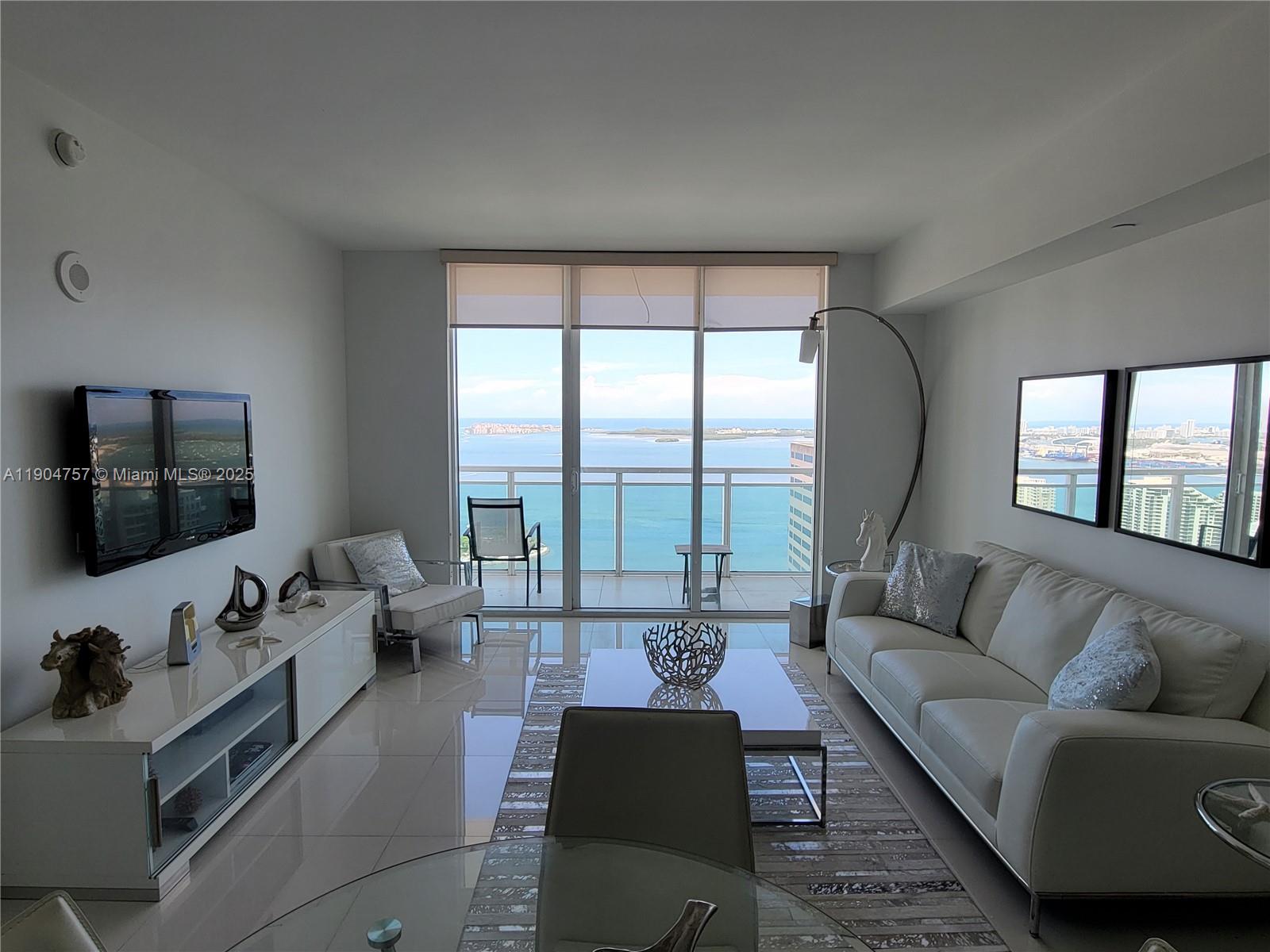 951 Brickell Ave #3908, Miami FL 33131