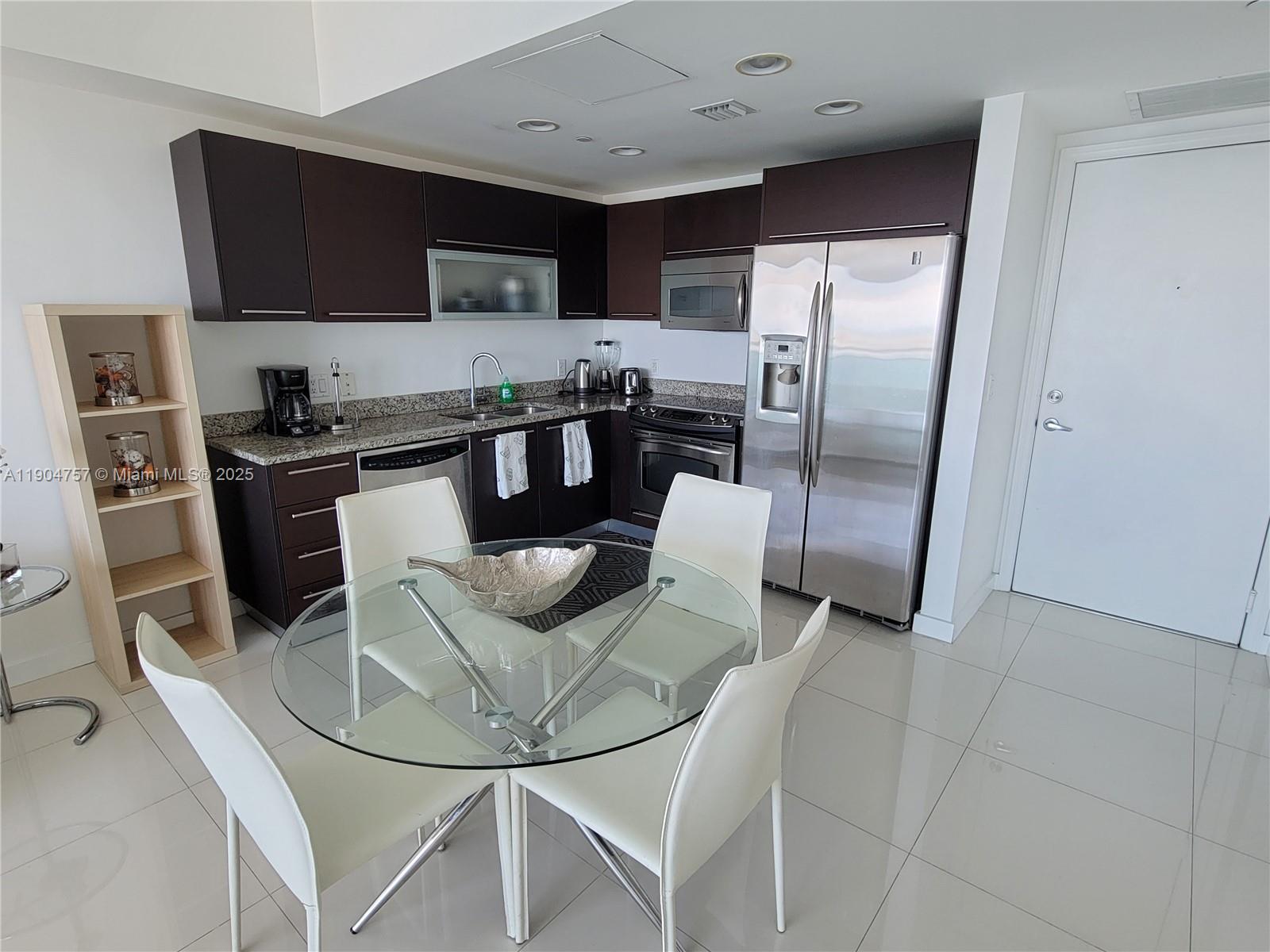 951 Brickell Ave #3908, Miami FL 33131