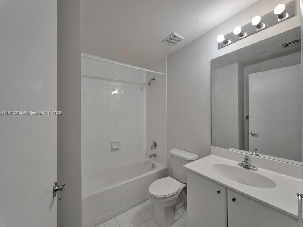 2475 Brickell Ave #2006, Miami FL 33129