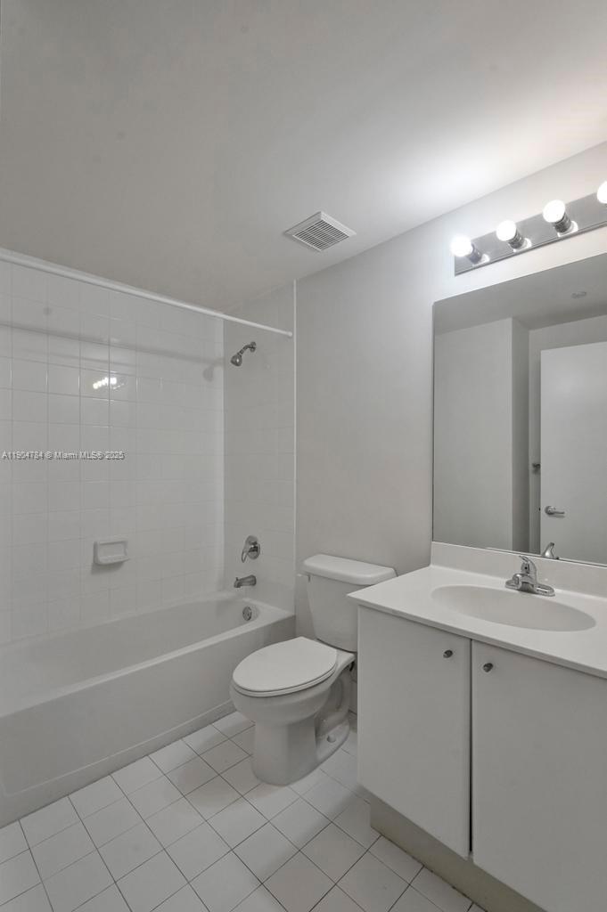 2475 Brickell Ave #2006, Miami FL 33129