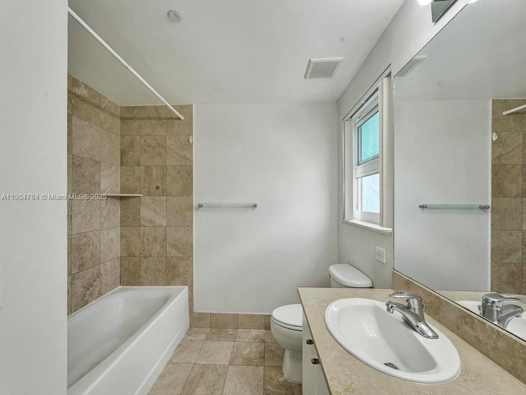 2475 Brickell Ave #2006, Miami FL 33129