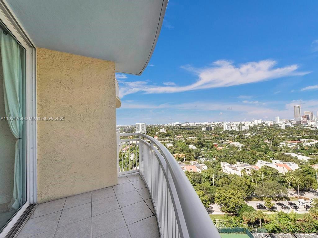 2475 Brickell Ave #2006, Miami FL 33129