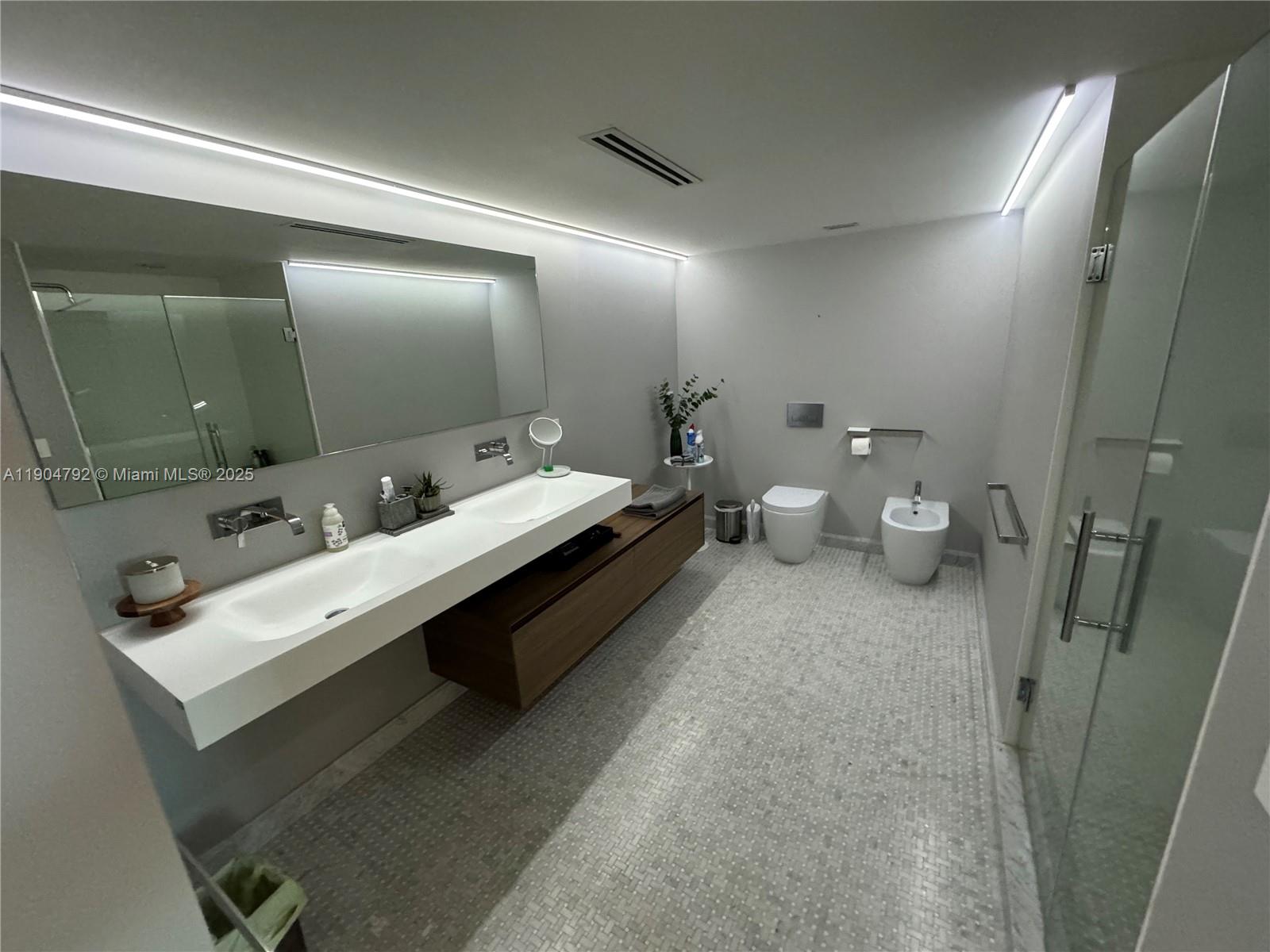 1121 Crandon Blvd #D608, Key Biscayne FL 33149