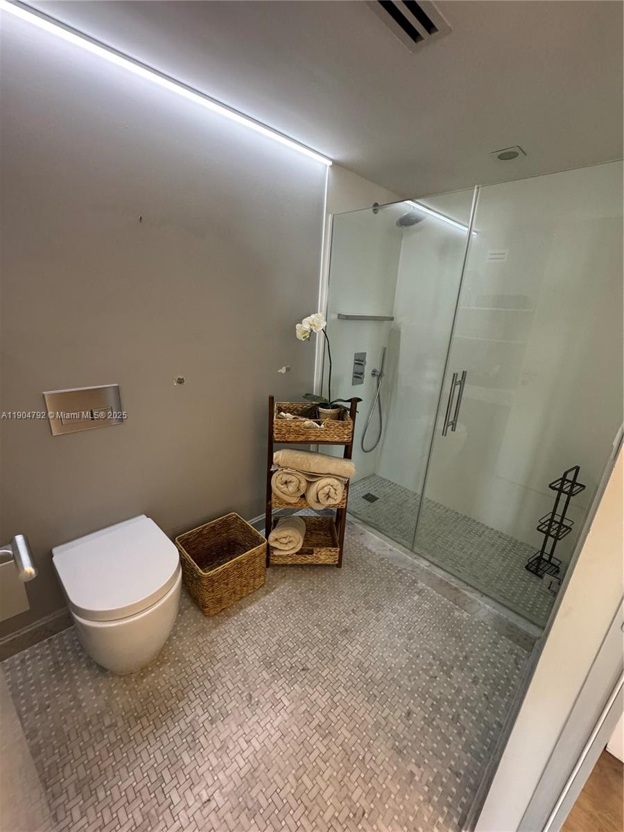 1121 Crandon Blvd #D608, Key Biscayne FL 33149