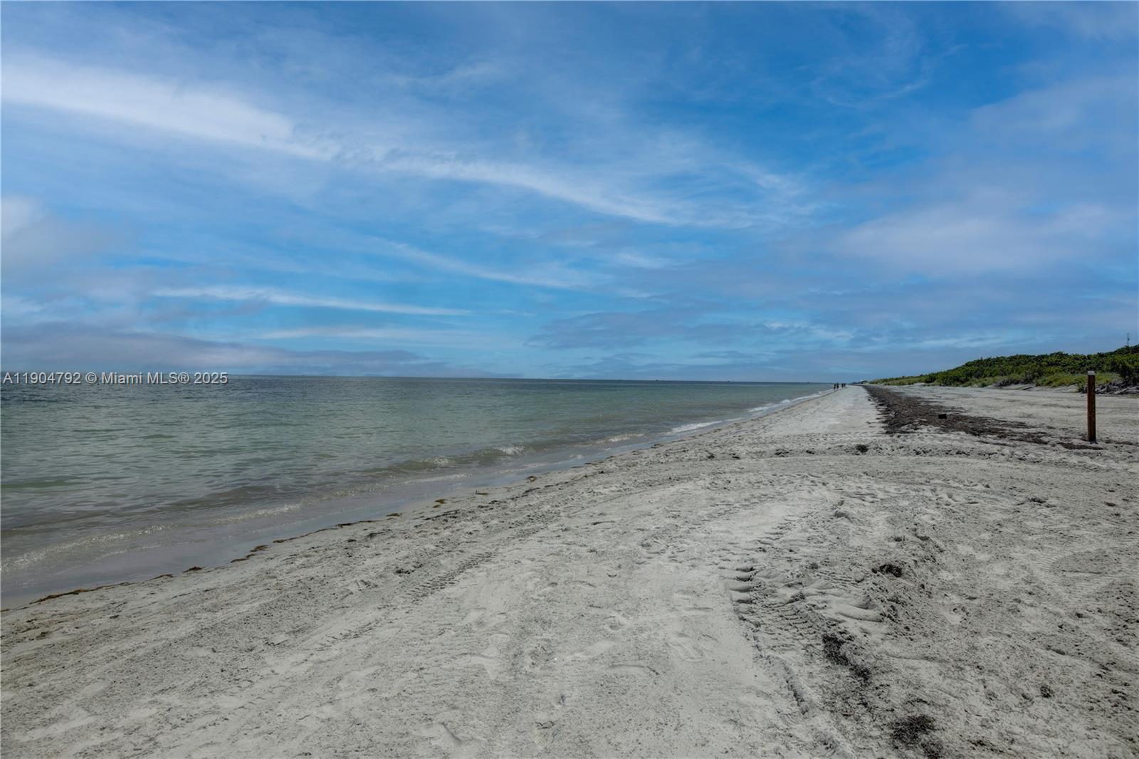 1121 Crandon Blvd #D608, Key Biscayne FL 33149