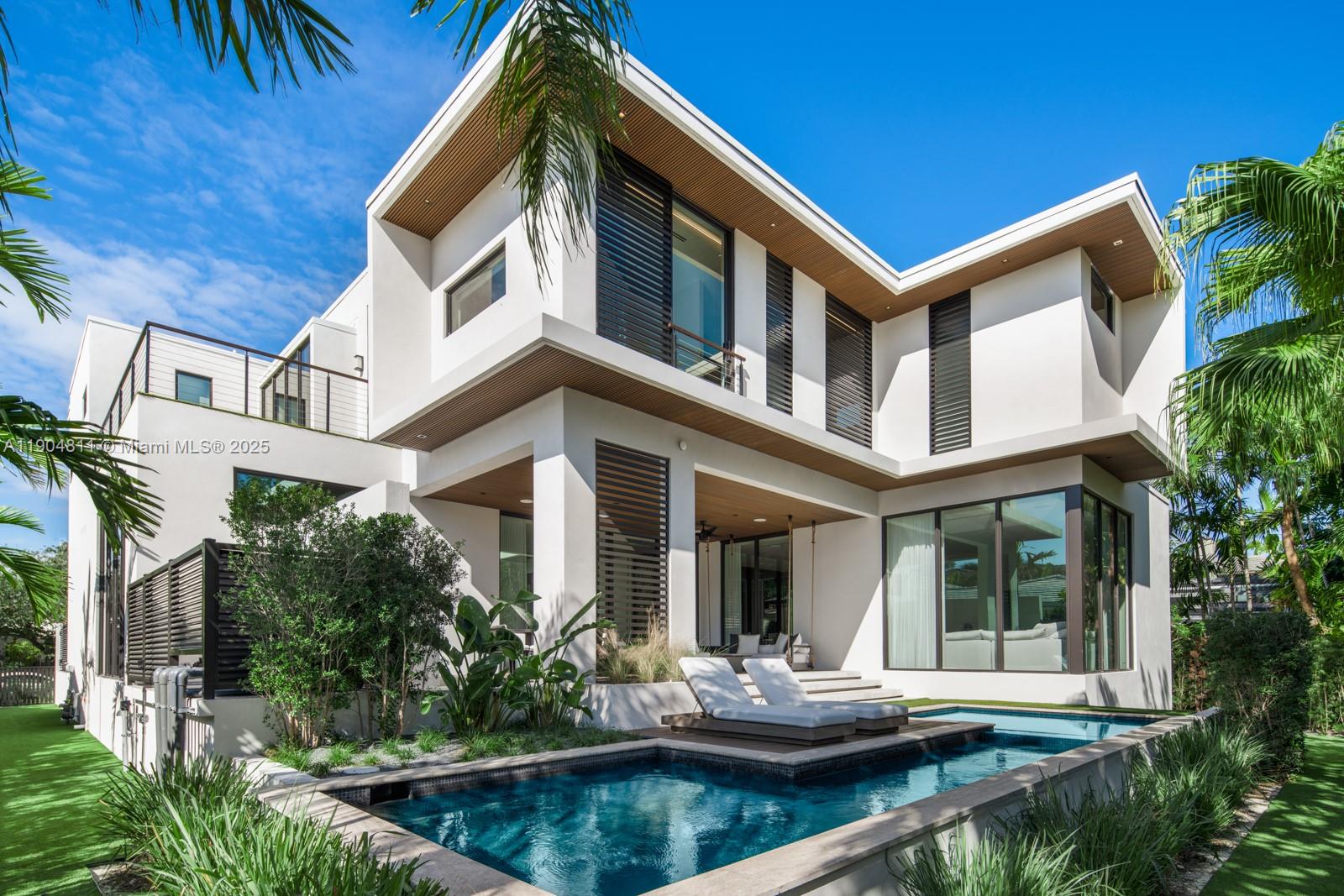 217 Bal Cross Dr, Bal Harbour FL 33154