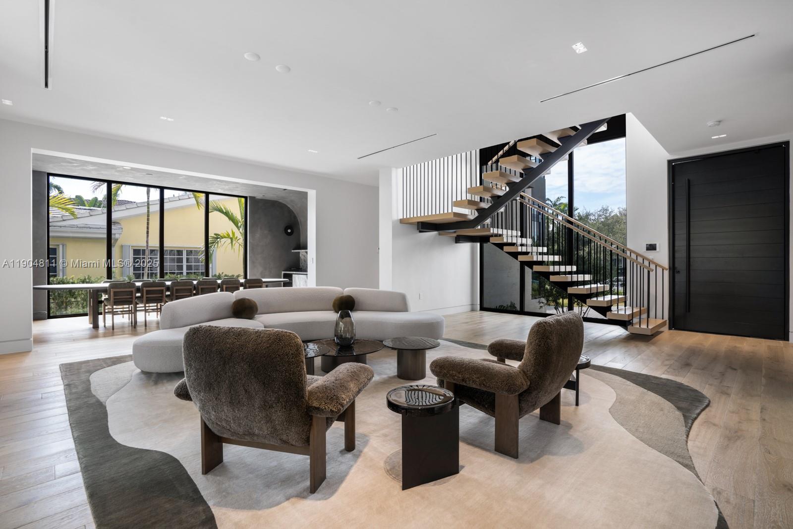 217 Bal Cross Dr, Bal Harbour FL 33154