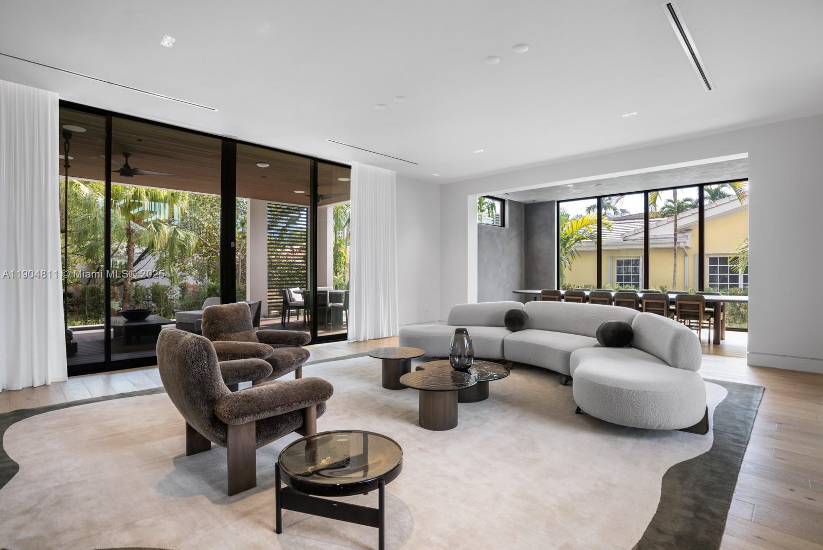 217 Bal Cross Dr, Bal Harbour FL 33154