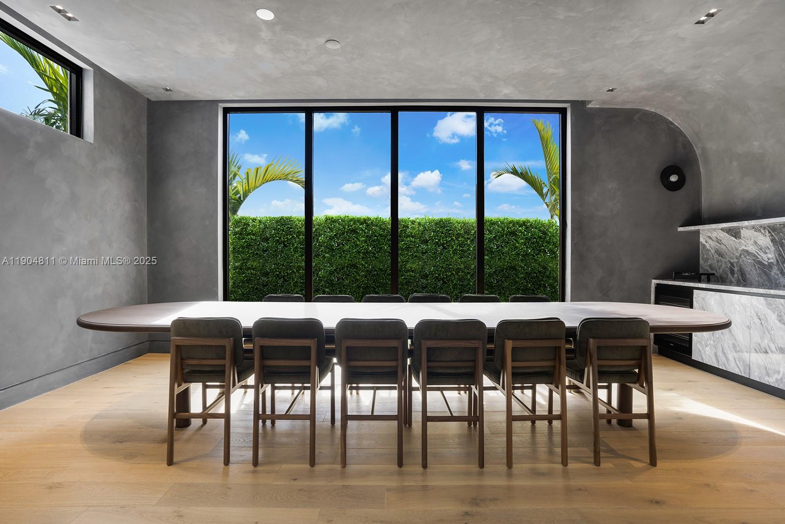 217 Bal Cross Dr, Bal Harbour FL 33154