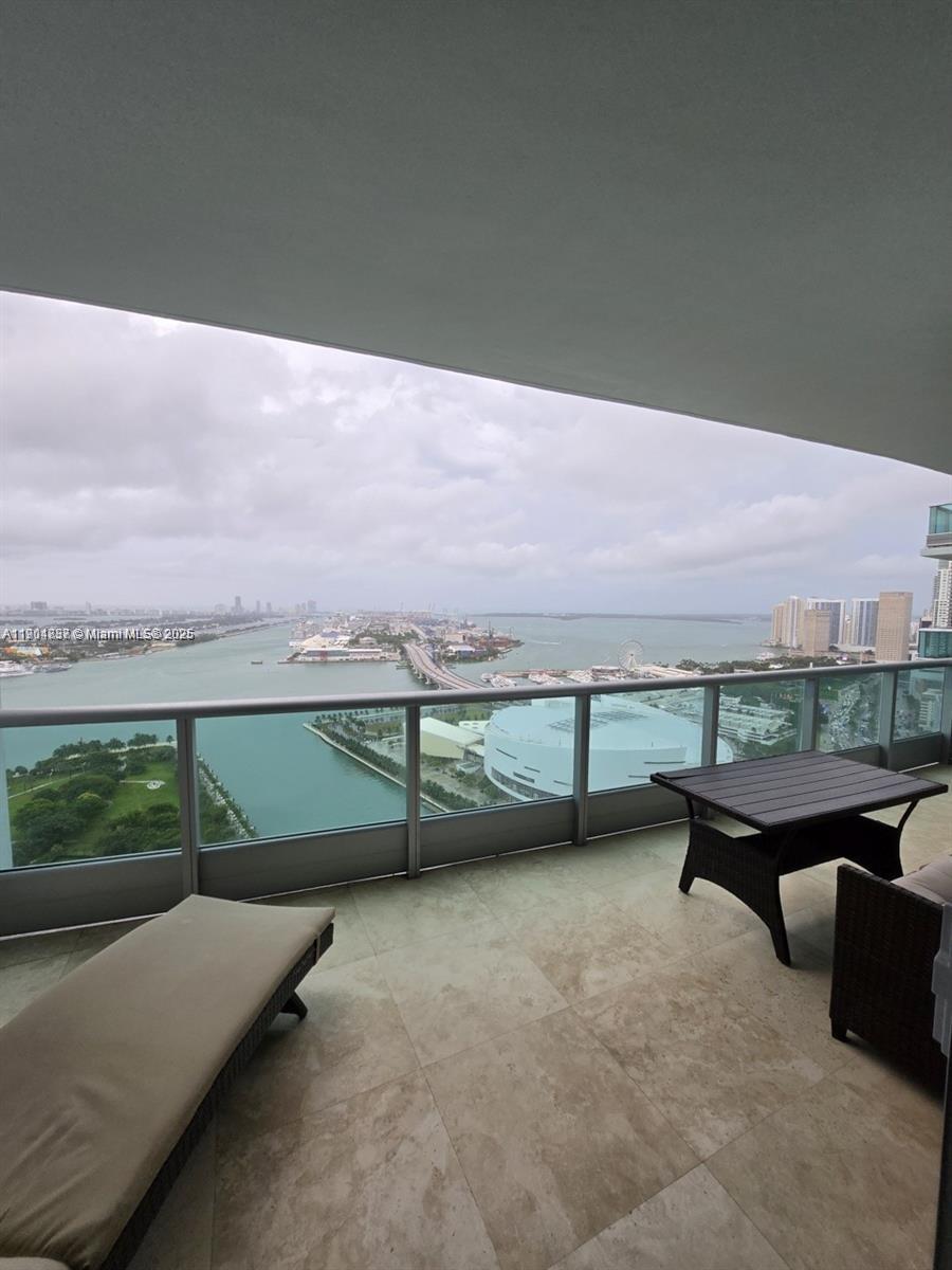 900 Biscayne Blvd #3902, Miami FL 33132