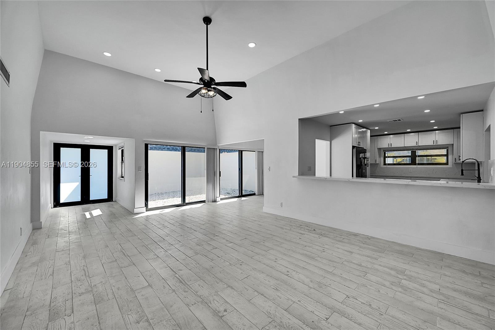 4603 King Palm Dr, Tamarac FL 33319