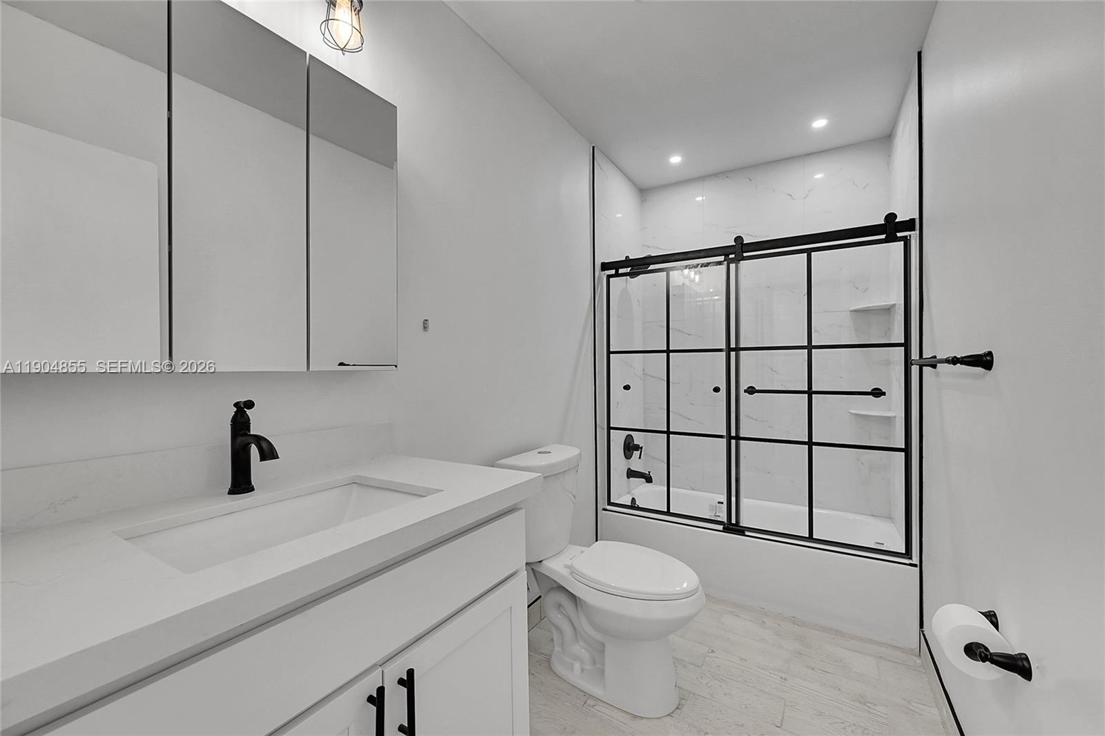 4603 King Palm Dr, Tamarac FL 33319