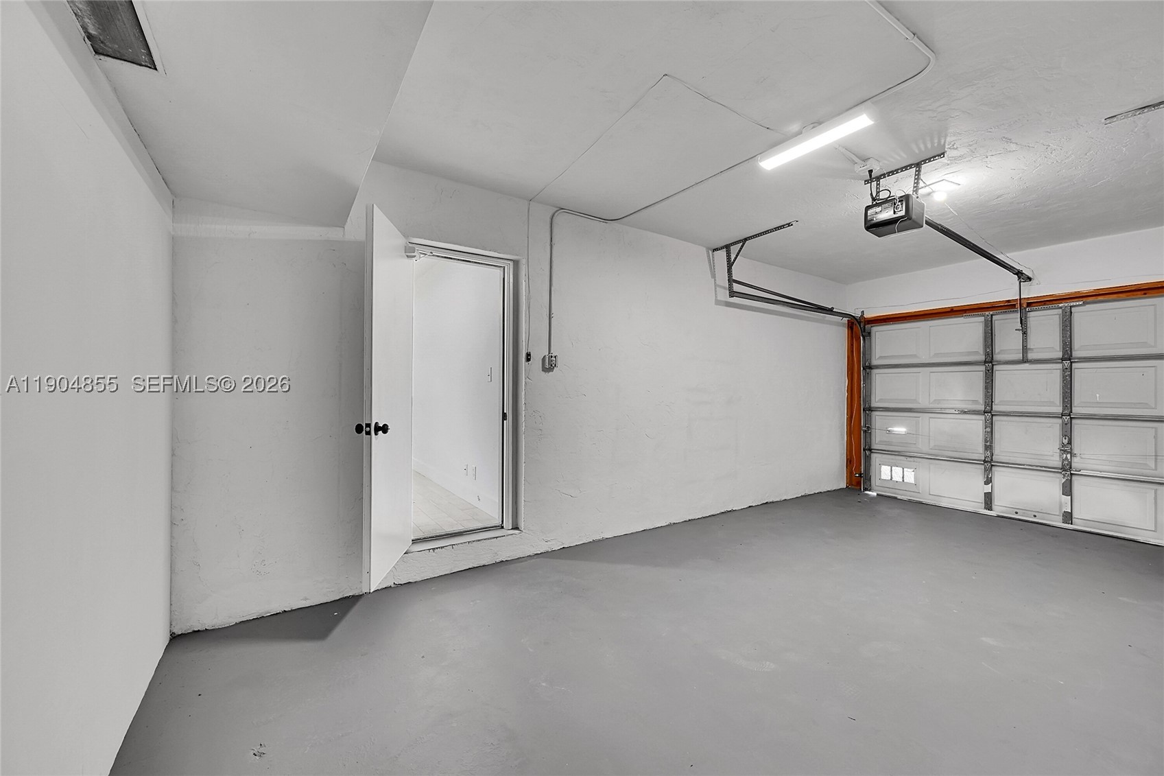 4603 King Palm Dr, Tamarac FL 33319