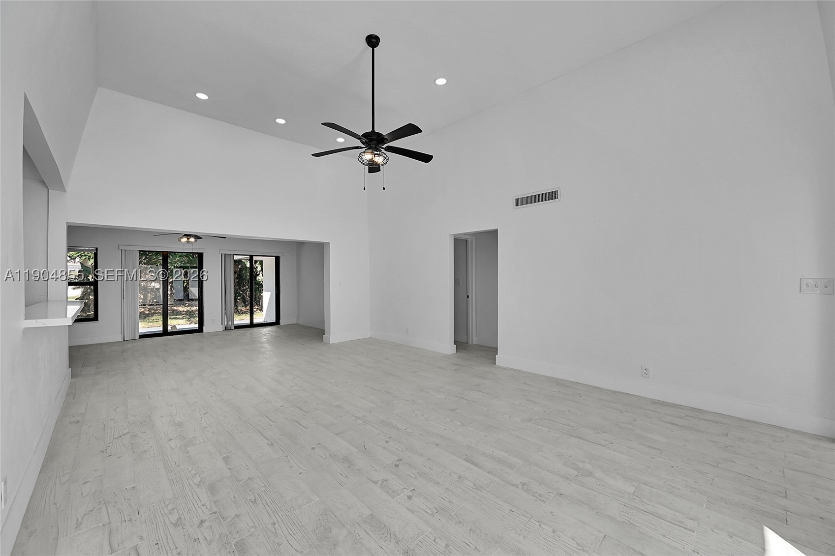 4603 King Palm Dr, Tamarac FL 33319