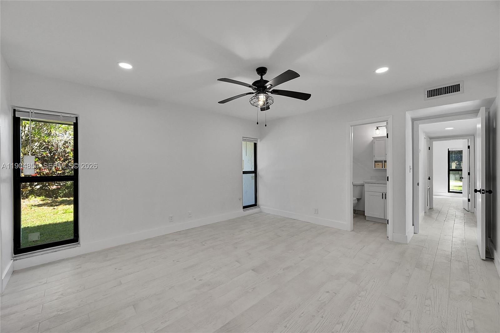 4603 King Palm Dr, Tamarac FL 33319