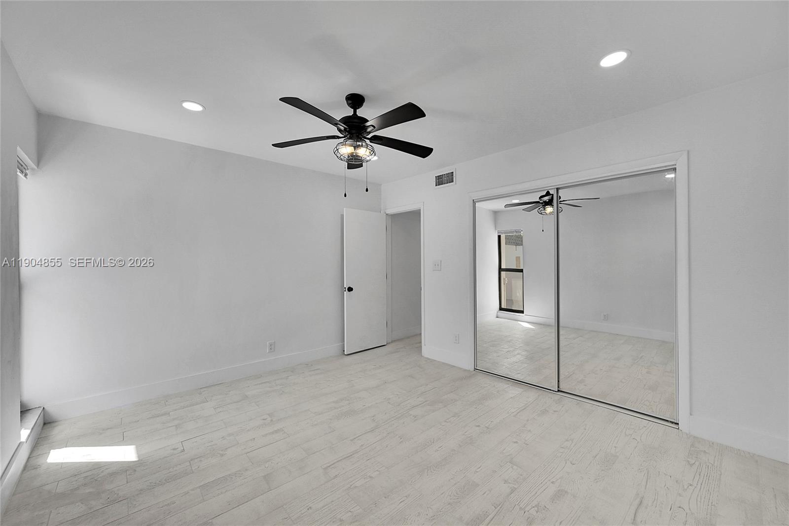 4603 King Palm Dr, Tamarac FL 33319