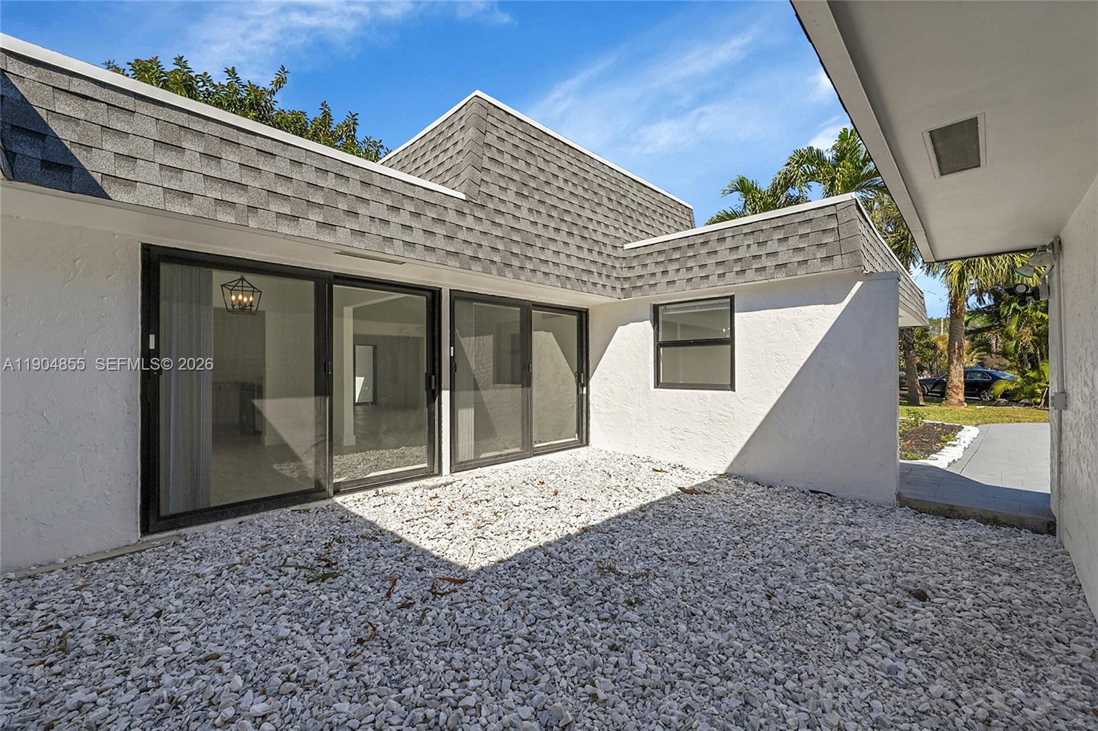 4603 King Palm Dr, Tamarac FL 33319