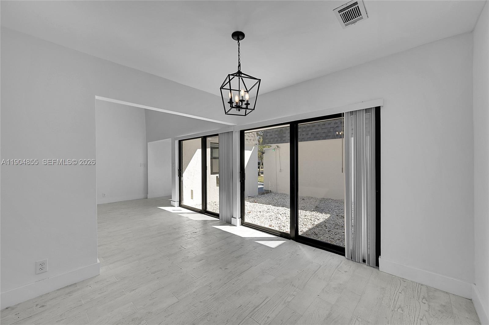 4603 King Palm Dr, Tamarac FL 33319