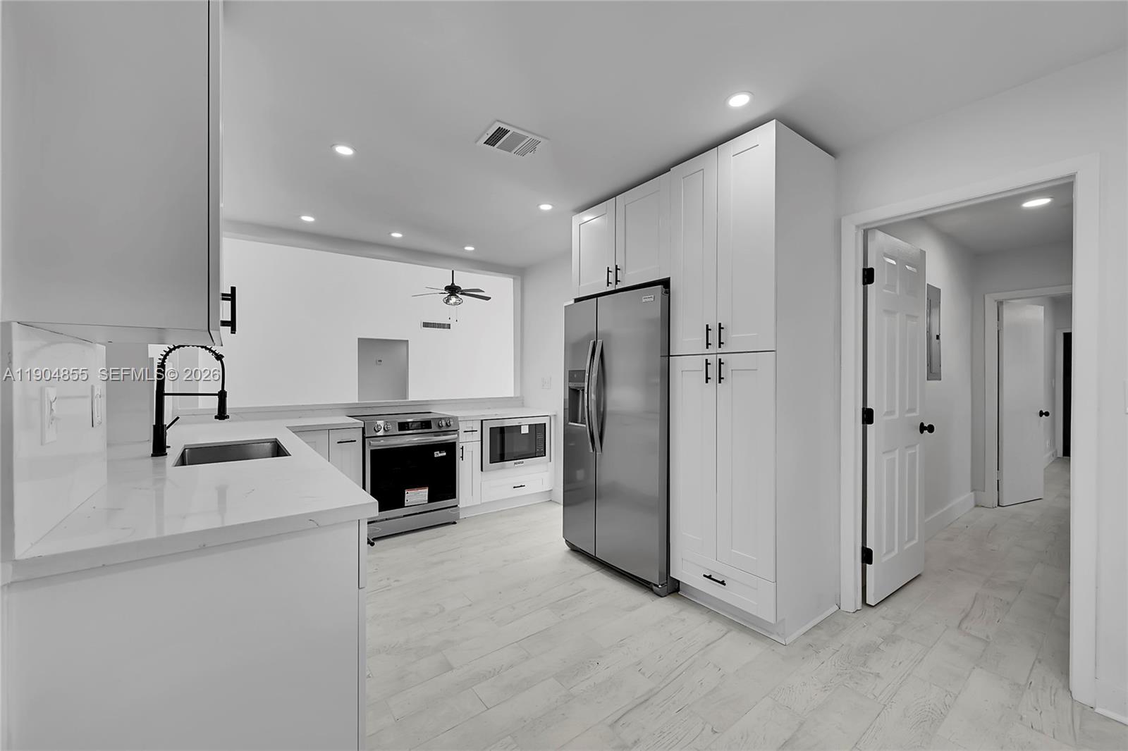 4603 King Palm Dr, Tamarac FL 33319