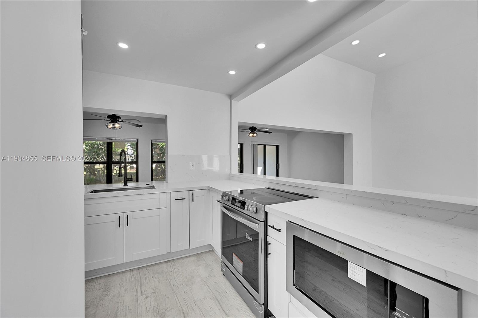 4603 King Palm Dr, Tamarac FL 33319