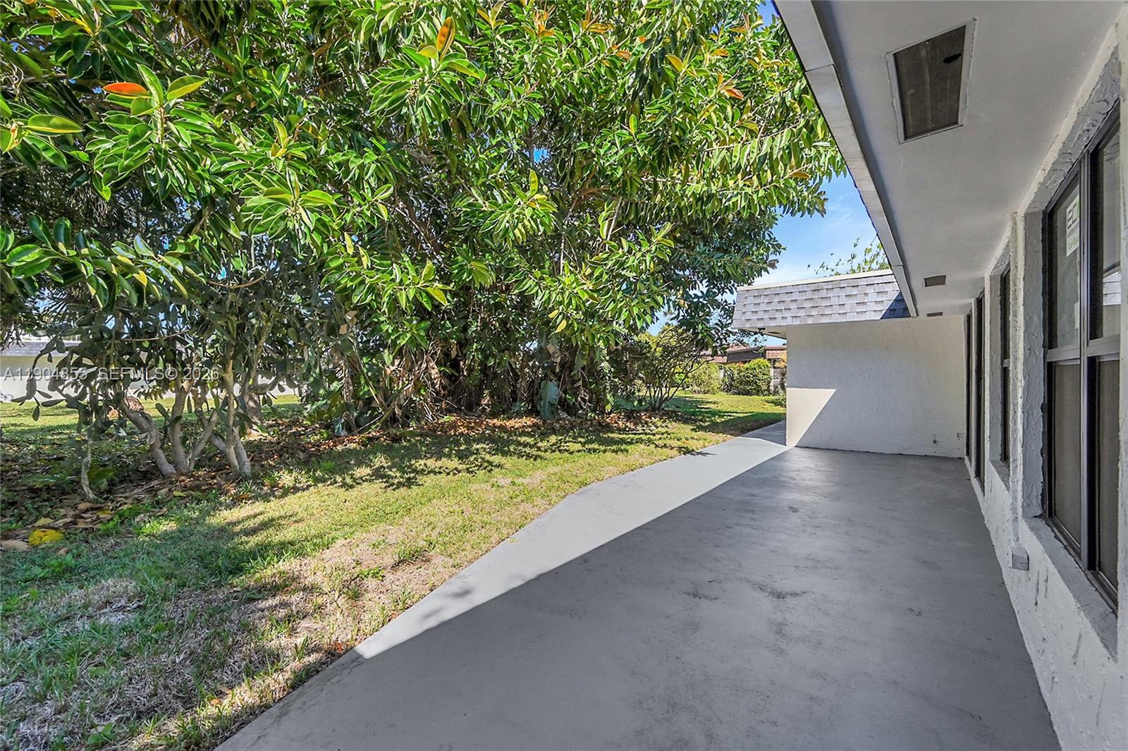 4603 King Palm Dr, Tamarac FL 33319