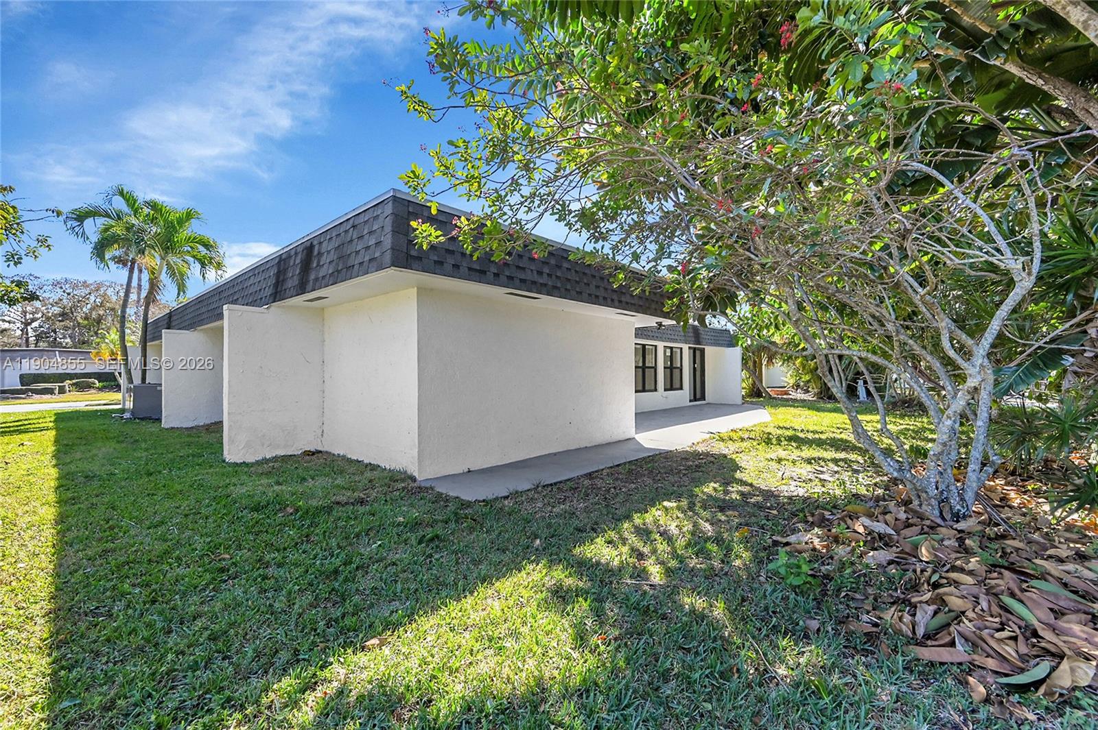 4603 King Palm Dr, Tamarac FL 33319