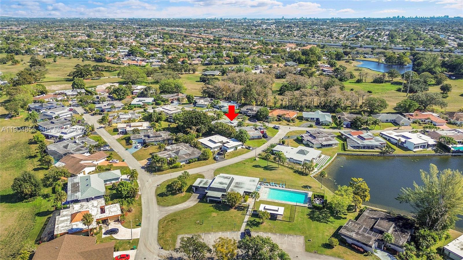 4603 King Palm Dr, Tamarac FL 33319