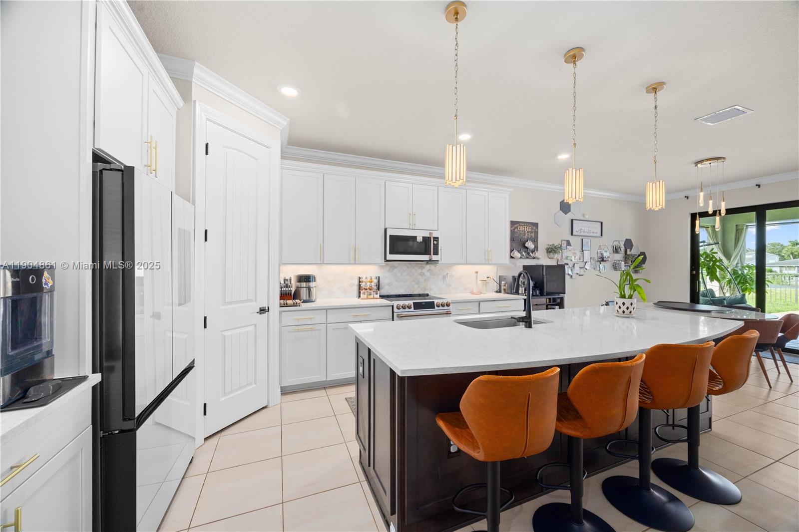 8152 NW 78th St, Tamarac FL 33321